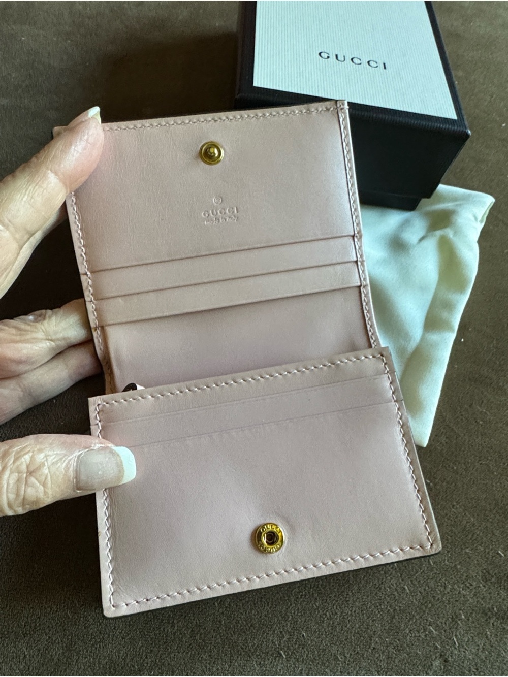 Gucci Pink Embossed GG Card Wallet with Gold Cat Head Like New - Picture 10 of 11
